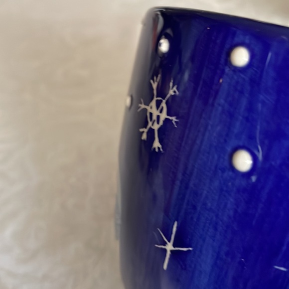 Adorable, winter themed snowman ⛄️ mugs. - Picture 3 of 15